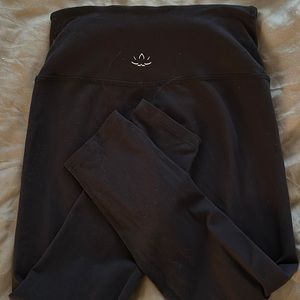 Beyond Yoga Black Leggings